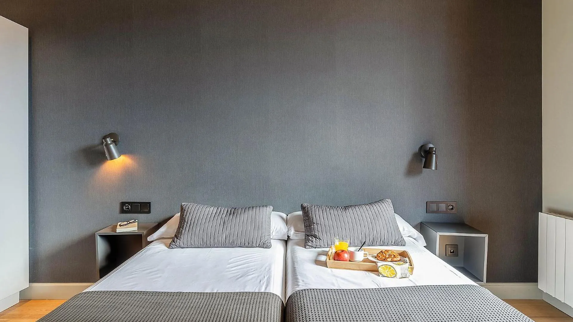 2165 - Ab Casa Saltor Apartment Barcelona